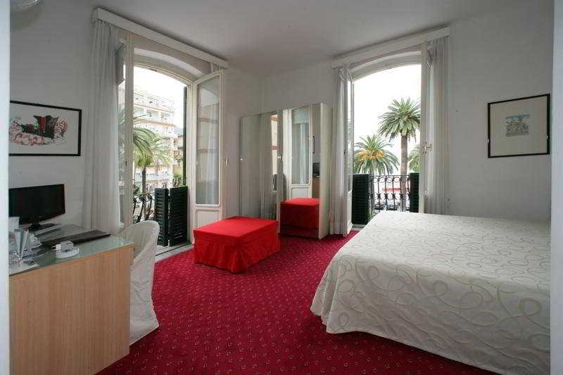 Hotel Astoria Rapallo Esterno foto