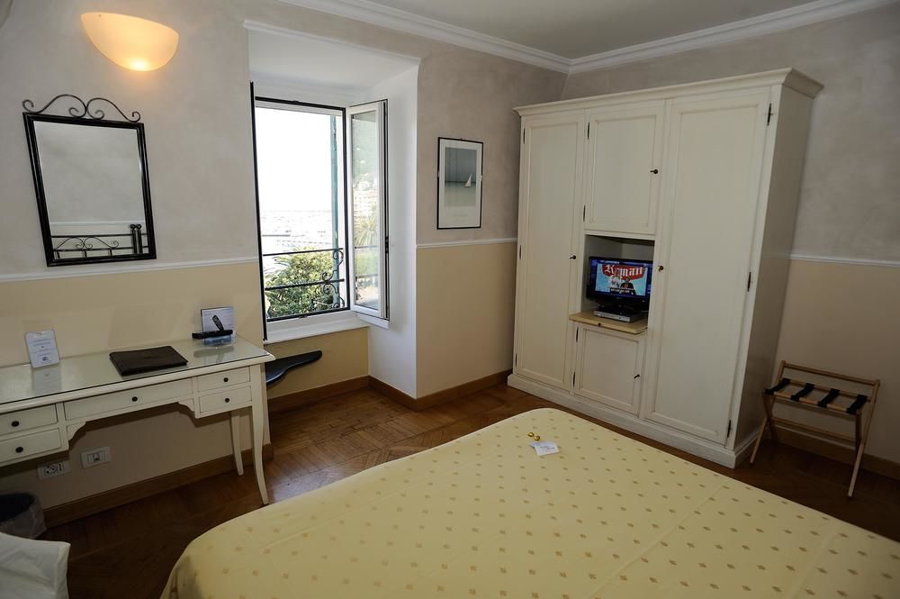 Hotel Astoria Rapallo Esterno foto